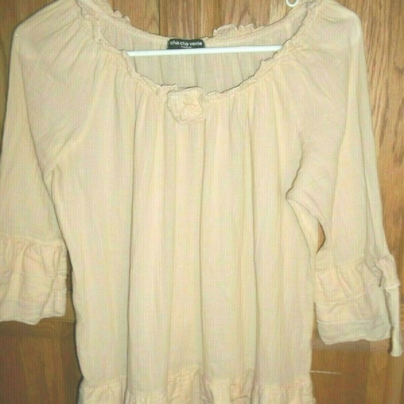 cha cha vente Tops - BEAUTIFUL TOP BY CHA CHA VENTE SIZE MEDIUM BUST 42